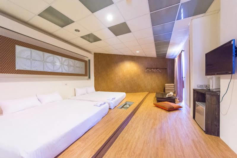 Found Hostel Хенгчун Экстерьер фото